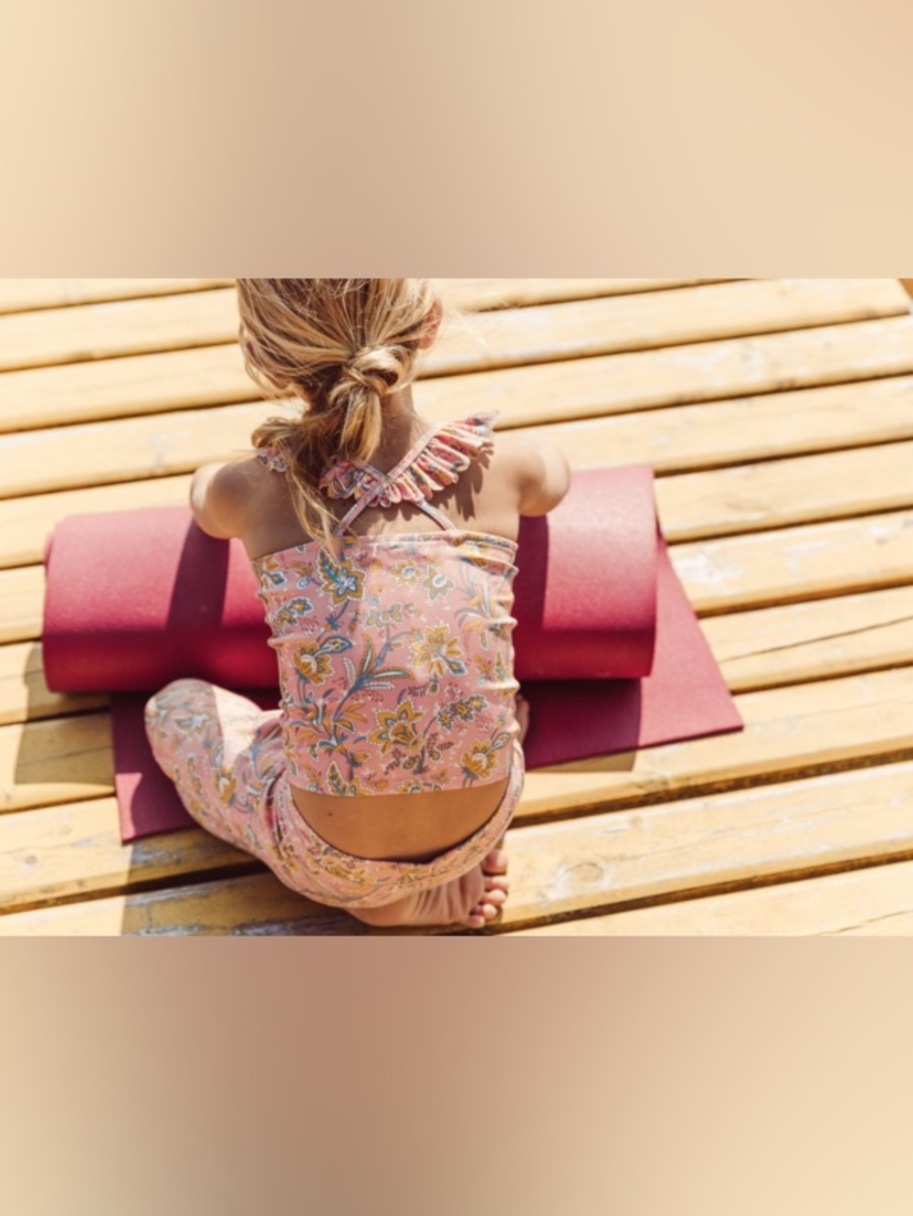 Like New Louise Misha Paris Tamarias Yoga Top & Duania Leggings in Pink Riviera - Picture 9 of 14